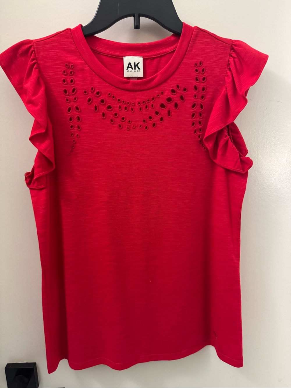 Anne Klein Red Short Sleeve Eyelet Ruffle Sleeve Knit Tee
